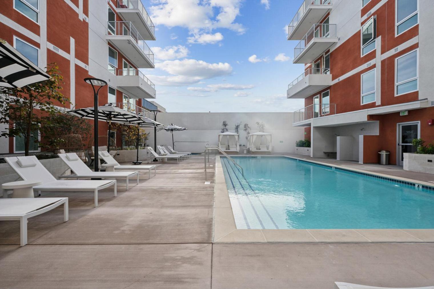 Blueground Brentwood Pool Gym Near Metro Lax-1286 * Los Angeles